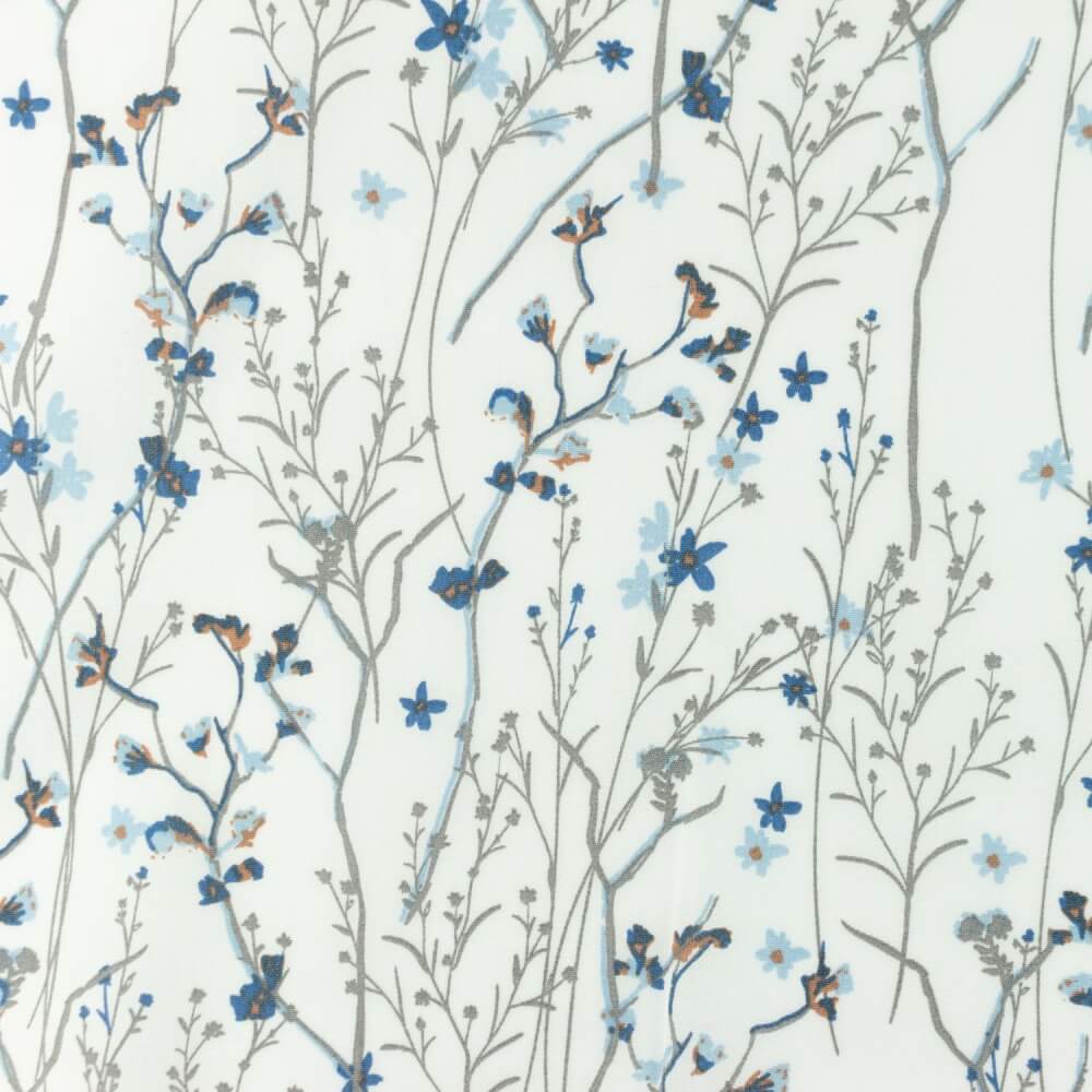 Baumwoll-Popeline - Blütenzweige Jeansblau auf Weiß